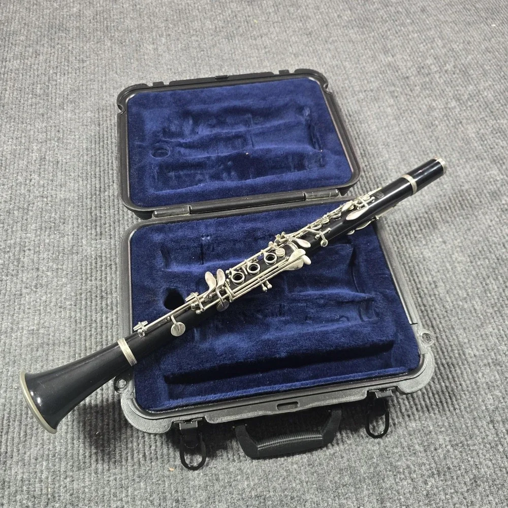 Bundy Resonite Clarinet Bb Student Black Plastic With Case Selmer USA Beginner